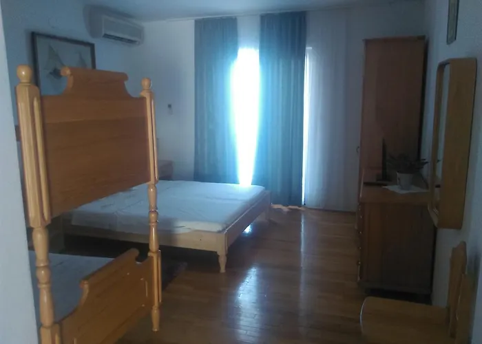 Apartments Ferreri